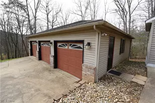1950 Sams Creek Rd, Mineral Wells, WV 26150 - Photo 11
