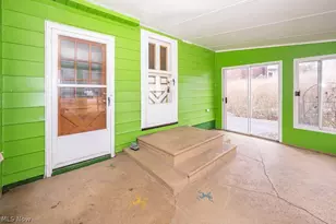 1055 Ambrose Ave, East Liverpool, OH 43920 - Photo 5