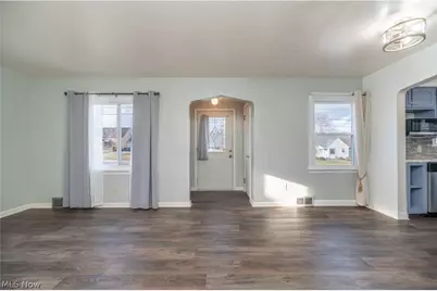 60 Renee Drive, Struthers, OH 44471 - Photo 17