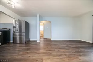 60 Renee Dr, Struthers, OH 44471 - Photo 17