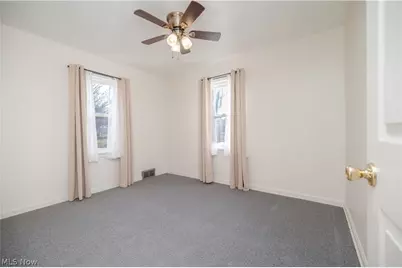 60 Renee Drive, Struthers, OH 44471 - Photo 23