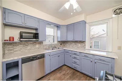 60 Renee Drive, Struthers, OH 44471 - Photo 13