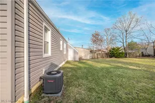 60 Renee Dr, Struthers, OH 44471 - Photo 5