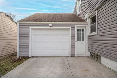 60 Renee Drive, Struthers, OH 44471 - Photo 3