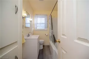 60 Renee Dr, Struthers, OH 44471 - Photo 27