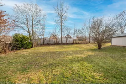 60 Renee Drive, Struthers, OH 44471 - Photo 11