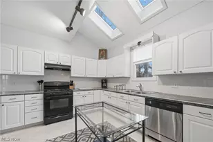 82 Dellenberger Ave, Akron, OH 44312 - Photo 9