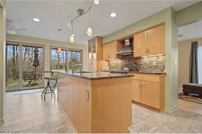 716-7 Claridge Lane, Aurora, OH 44202 - Photo 11