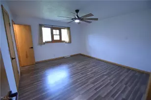 1675 Roosevelt Ave, Niles, OH 44446 - Photo 17