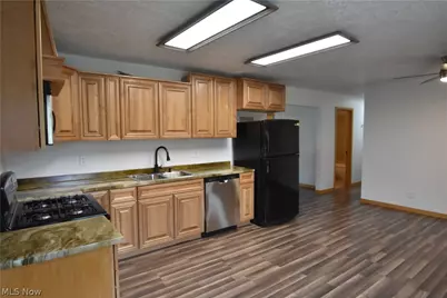 1675 Roosevelt Avenue, Niles, OH 44446 - Photo 11