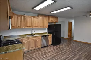 1675 Roosevelt Ave, Niles, OH 44446 - Photo 11