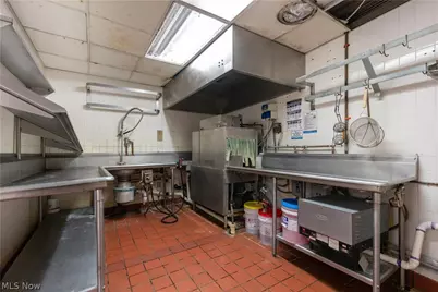 2729 Cleveland Avenue NW, Canton, OH 44709 - Photo 29