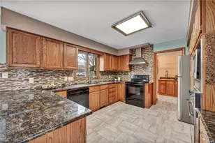 5162 Johnnycake Ridge NE, Canton, OH 44705 - Photo 17