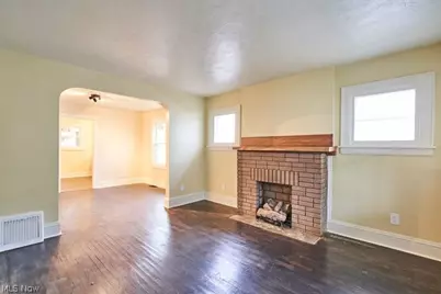 1137 Herberich Avenue, Akron, OH 44301 - Photo 9