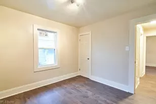 1137 Herberich Ave, Akron, OH 44301 - Photo 15