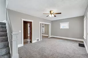 70 S Glenellen Ave, Youngstown, OH 44509 - Photo 9