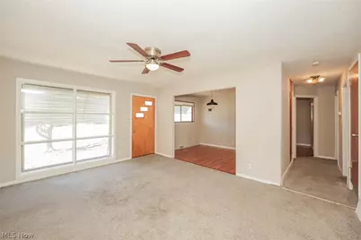 6045 Dunham Road, Maple Heights, OH 44137 - Photo 5