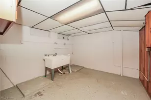 6045 Dunham Rd, Maple Heights, OH 44137 - Photo 19