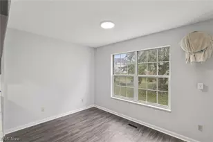 14459 Fullers Ln, Strongsville, OH 44149 - Photo 13