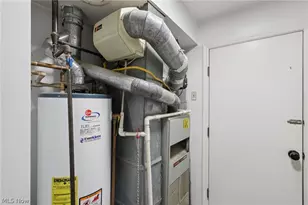 14459 Fullers Ln, Strongsville, OH 44149 - Photo 41