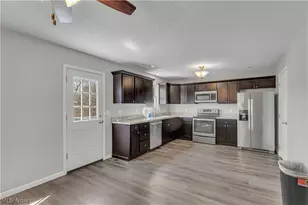 38145 French Creek Rd, Avon, OH 44011 - Photo 9