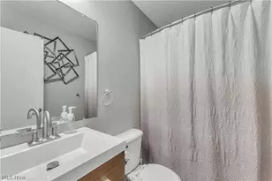 38145 French Creek Rd, Avon, OH 44011 - Photo 19