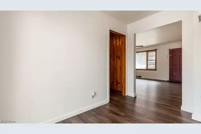 3125 Arrow Point Drive, Zanesville, OH 43701 - Photo 7