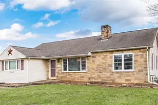 3125 Arrow Point Dr, Zanesville, OH 43701 - Photo 1