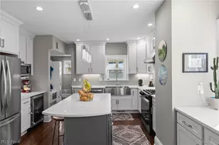 2934 Scarborough Rd, Cleveland Heights, OH 44118 - Photo 11