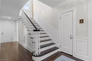 2934 Scarborough Rd, Cleveland Heights, OH 44118 - Photo 5