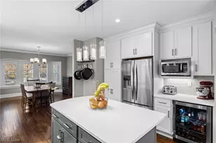 2934 Scarborough Rd, Cleveland Heights, OH 44118 - Photo 13