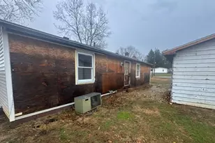 8536 Goddard Craft Ln, Cambridge, OH 43725 - Photo 5