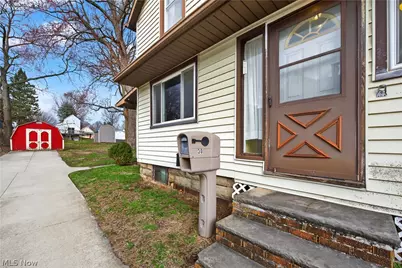 30 22nd Street NW, Barberton, OH 44203 - Photo 25