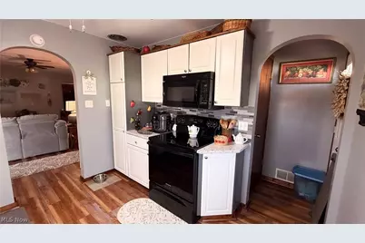 3800 Hanlin Way, Weirton, WV 26062 - Photo 7