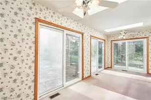 535 Crystal Lake Rd, Akron, OH 44333 - Photo 17