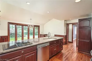 535 Crystal Lake Rd, Akron, OH 44333 - Photo 13