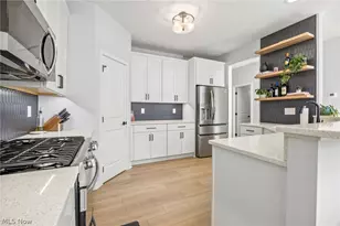 2854 Riviera Dr, Fairlawn, OH 44333 - Photo 7