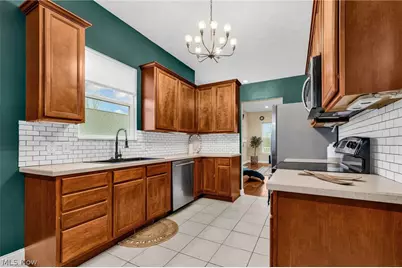 1915 Teakwood Drive, Ontario, OH 44906 - Photo 7