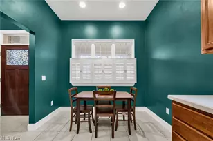 1915 Teakwood Dr, Ontario, OH 44906 - Photo 9