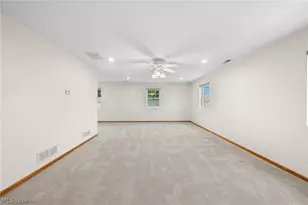 25 S Van Buren Ave, Barberton, OH 44203 - Photo 21