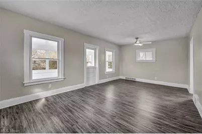 701 E 157th Street, Loveland, OH 44110 - Photo 29