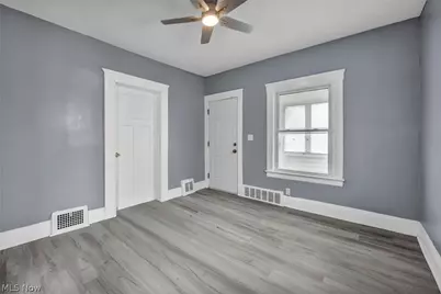 701 E 157th Street, Loveland, OH 44110 - Photo 7