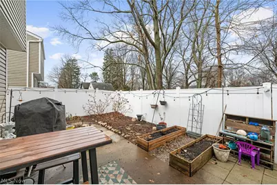 7403 N Chestnut Commons Drive, Mentor, OH 44060 - Photo 27