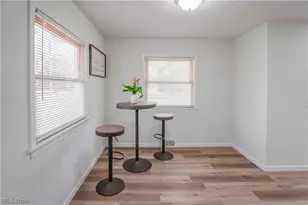 1548 Sunside Dr, Akron, OH 44321 - Photo 7