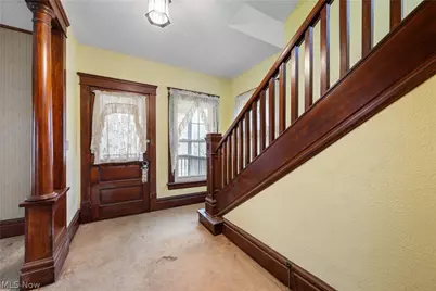 462 Hickory Street, Akron, OH 44303 - Photo 9