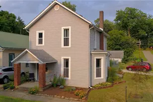 285 S Crawford St, Millersburg, OH 44654 - Photo 1