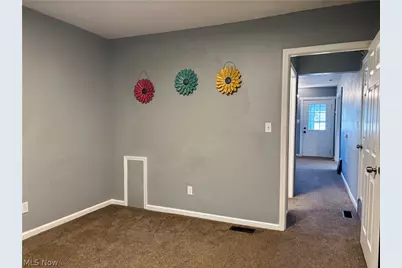 2258 Mogadore Road, Akron, OH 44312 - Photo 15