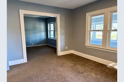 2258 Mogadore Road, Akron, OH 44312 - Photo 7