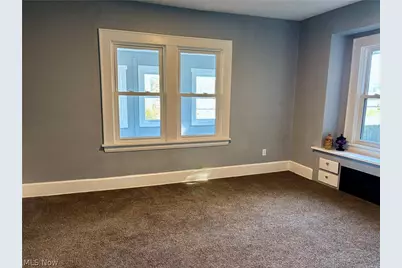 2258 Mogadore Road, Akron, OH 44312 - Photo 9