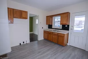 24 Sexton St, Struthers, OH 44471 - Photo 13